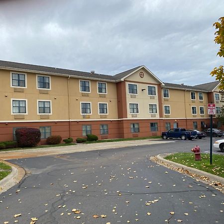 Suburban Studios Auburn Hills - Detroit Exterior photo